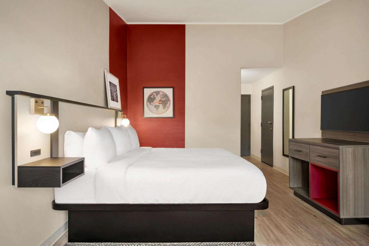 Ramada By Wyndham Allentown Bethlehem Exterior photo