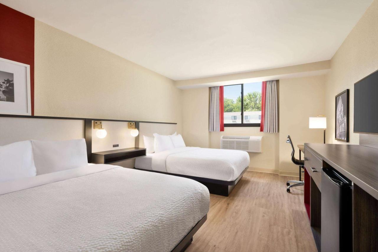 Ramada By Wyndham Allentown Bethlehem Exterior photo